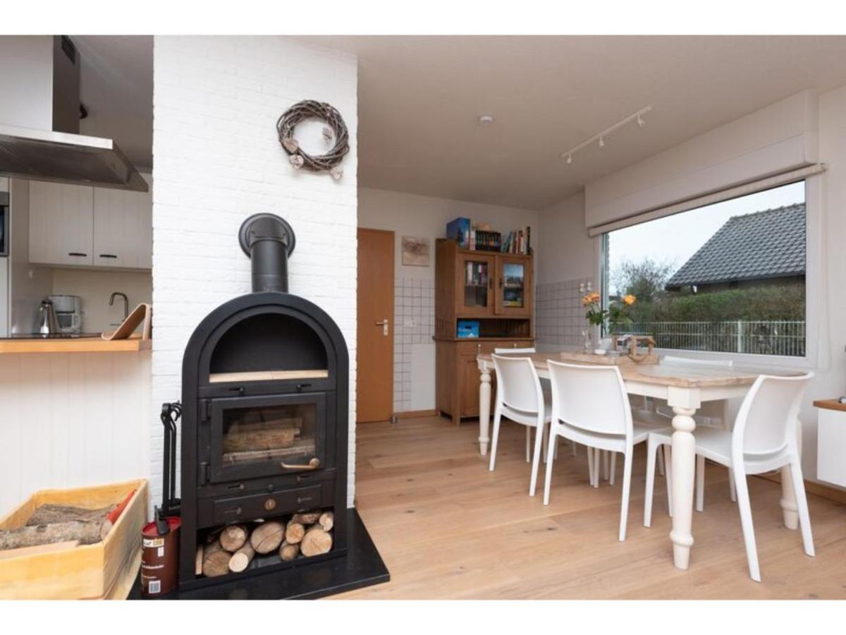 Quiet location, yet close to the beach&center, large enclosed garden Renesse Exterior foto